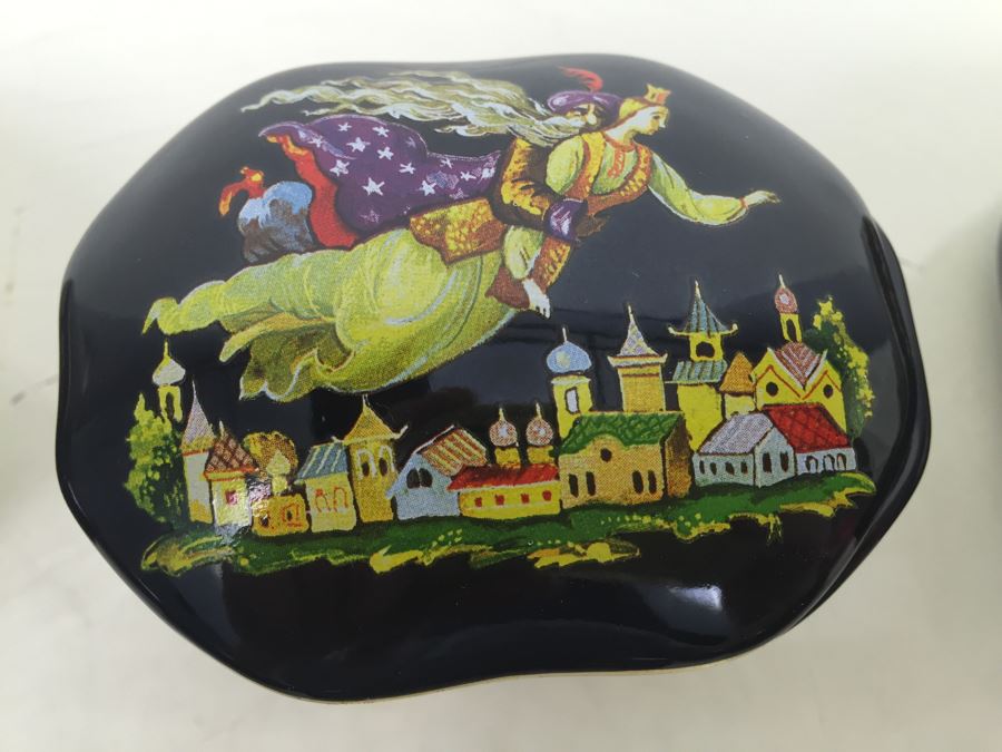 Set Of 12 The Franklin Mint Fine Porcelain Painted Covered Boxes [Photo 19]