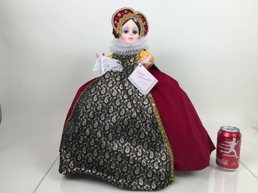 LARGE Madame Alexander Doll 'Mary Queen Of Scots' New With Tags And Stand