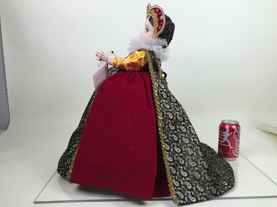 LARGE Madame Alexander Doll 'Mary Queen Of Scots' New With Tags And Stand [Photo 12]