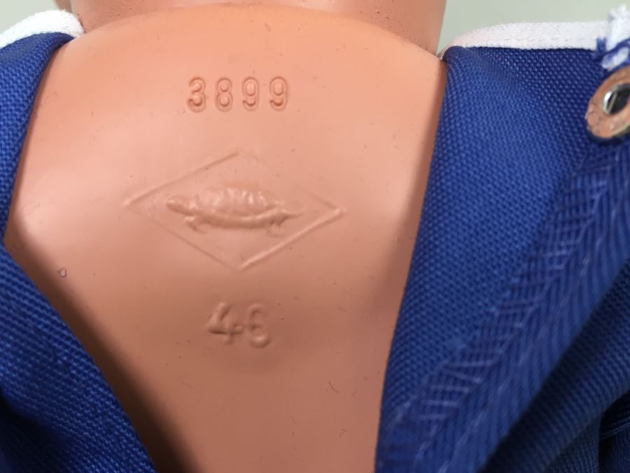 Schildkröt Company 16' Brother And Sister Dolls Made in Germany Original Clothes 46/1980 High Quality German Turtle Mark Limited Edition: Boy Is Limited 3,567 Of 5,000 And Girl Is Limited 3,899 Of 5,000 [Photo 15]