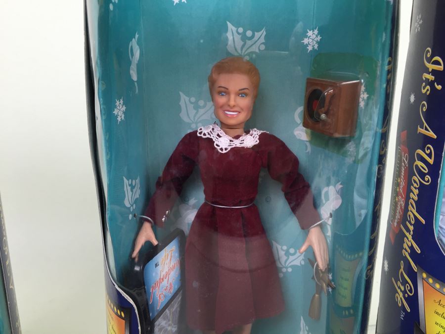 It's A Wonderful Life Limited Edition Dolls 'George Bailey', 'Mary Bailey' And 'Clarence The Angel' New In Box Vintage 1997 [Photo 9]