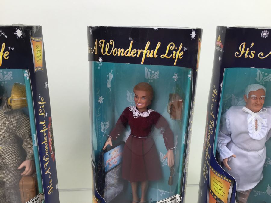 It's A Wonderful Life Limited Edition Dolls 'George Bailey', 'Mary Bailey' And 'Clarence The Angel' New In Box Vintage 1997 [Photo 13]