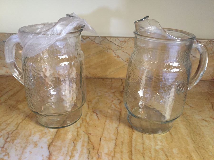Pair Of Glass Water Pitchers [Photo 5]