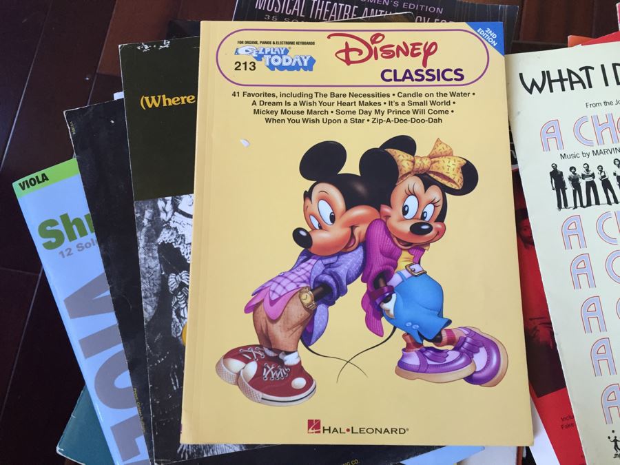 Sheet Music Lot Including John Lennon And Van Morrison [Photo 8]