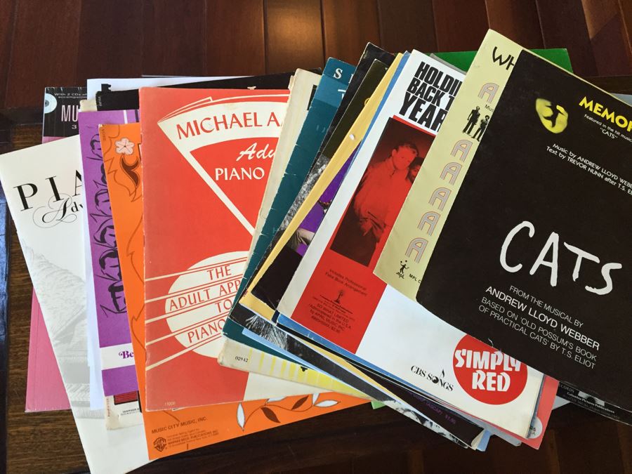 Sheet Music Lot Including John Lennon And Van Morrison [Photo 14]