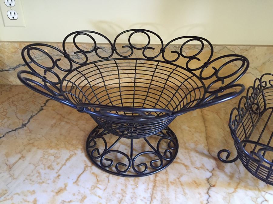 Pair Of Black Wire Baskets [Photo 4]