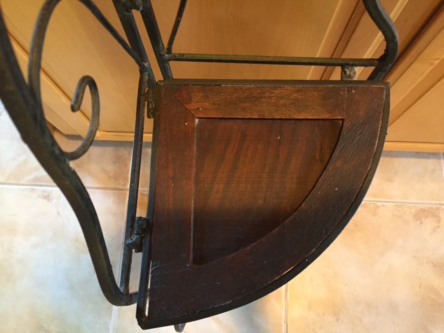Wrought Iron And Wood Corner Shelving Unit [Photo 6]