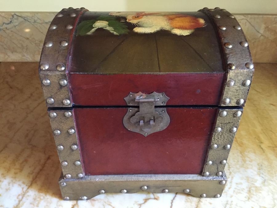 Decorative Treasure Box With Painted Bunnies Filled With Notecards And Notepads [Photo 4]