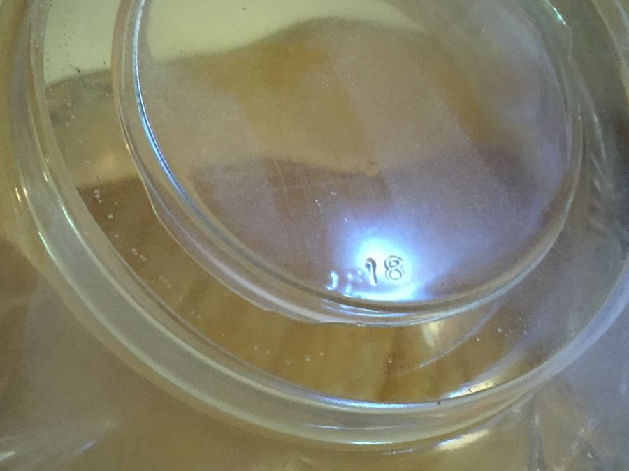 Anchor Hocking Glass Chip And Dip Set With Covered Lid [Photo 8]