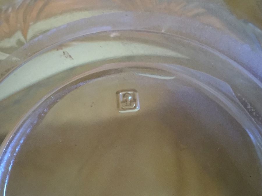 Anchor Hocking Glass Chip And Dip Set With Covered Lid [Photo 7]