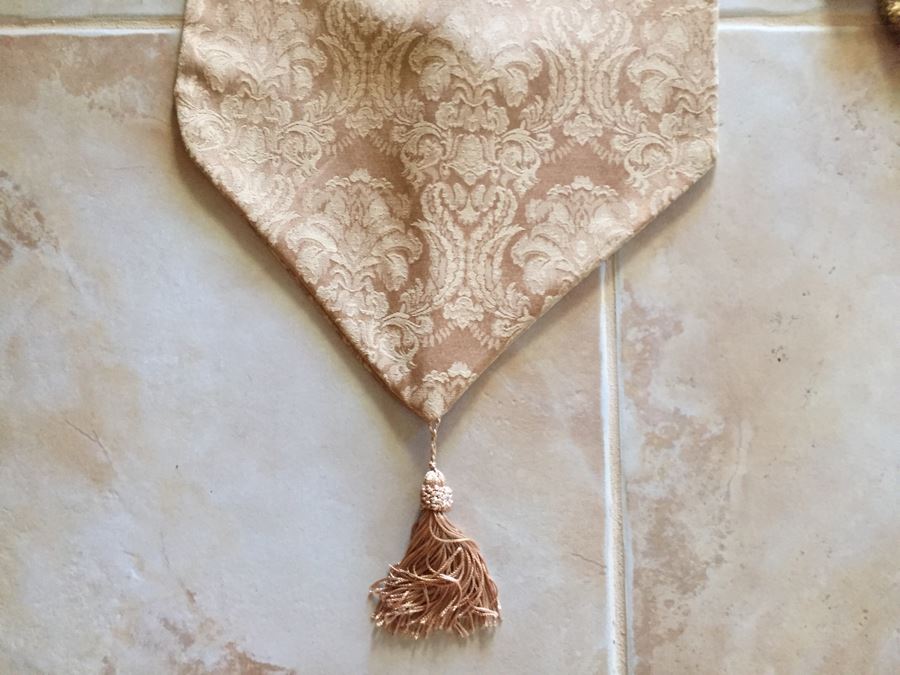 (3) Lot Of Table Runners [Photo 4]