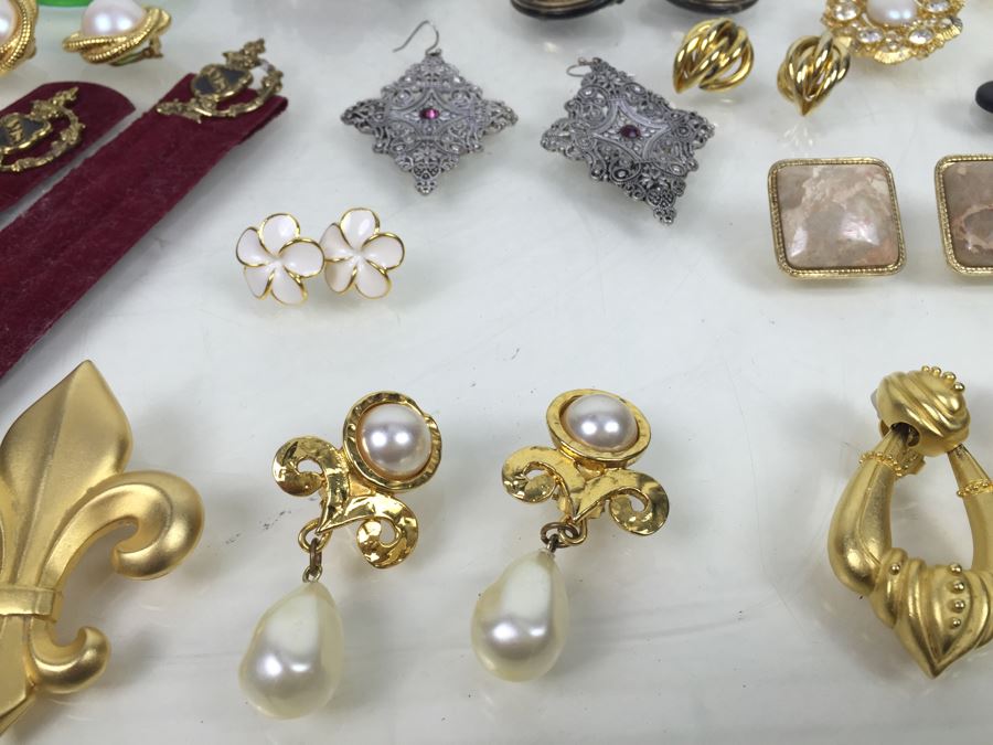 Costume Jewelry Lot [Photo 6]
