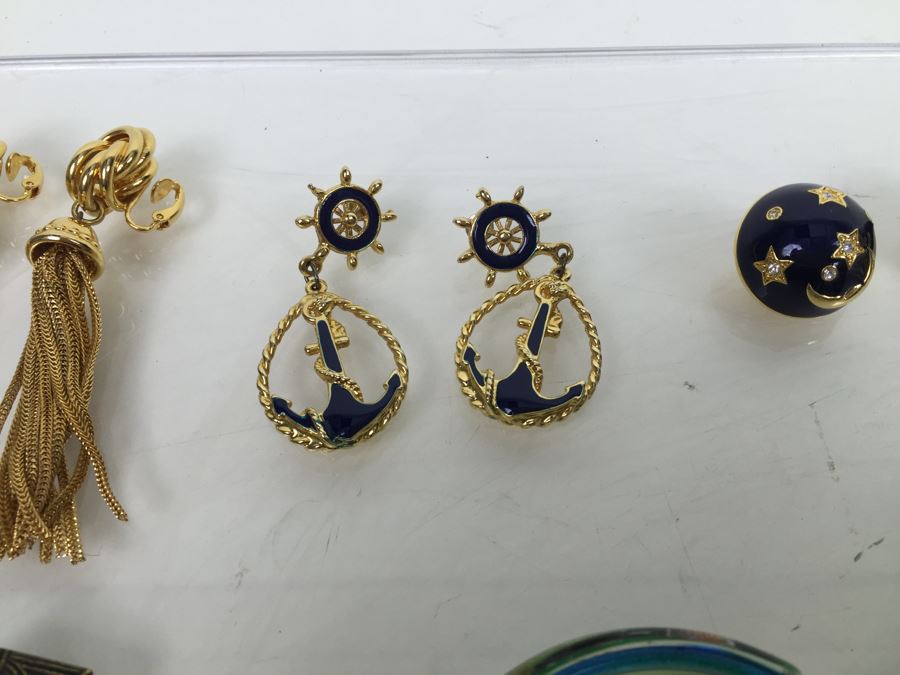 Costume Jewelry Lot [Photo 14]