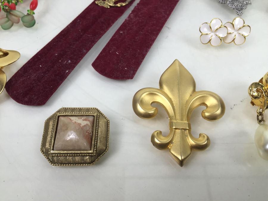 Costume Jewelry Lot [Photo 5]