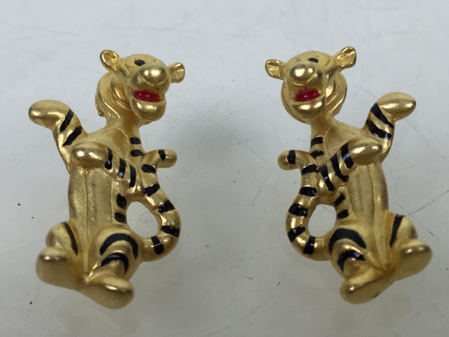 Gold Tone Disney Tigger Earrings [Photo 4]