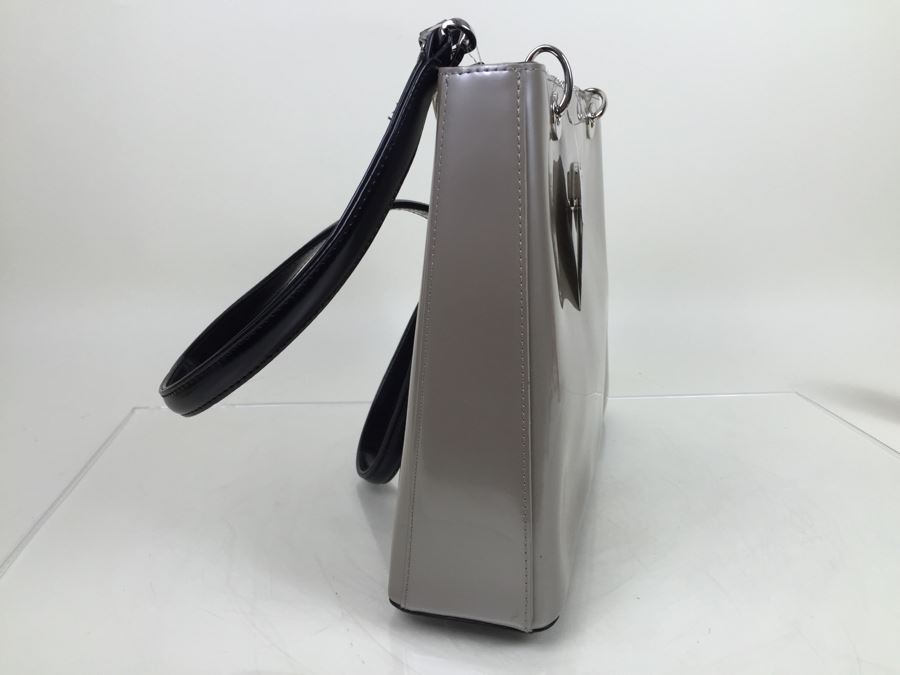 New Beijo Designer Handbag With Dust Cover And Original Tag [Photo 6]