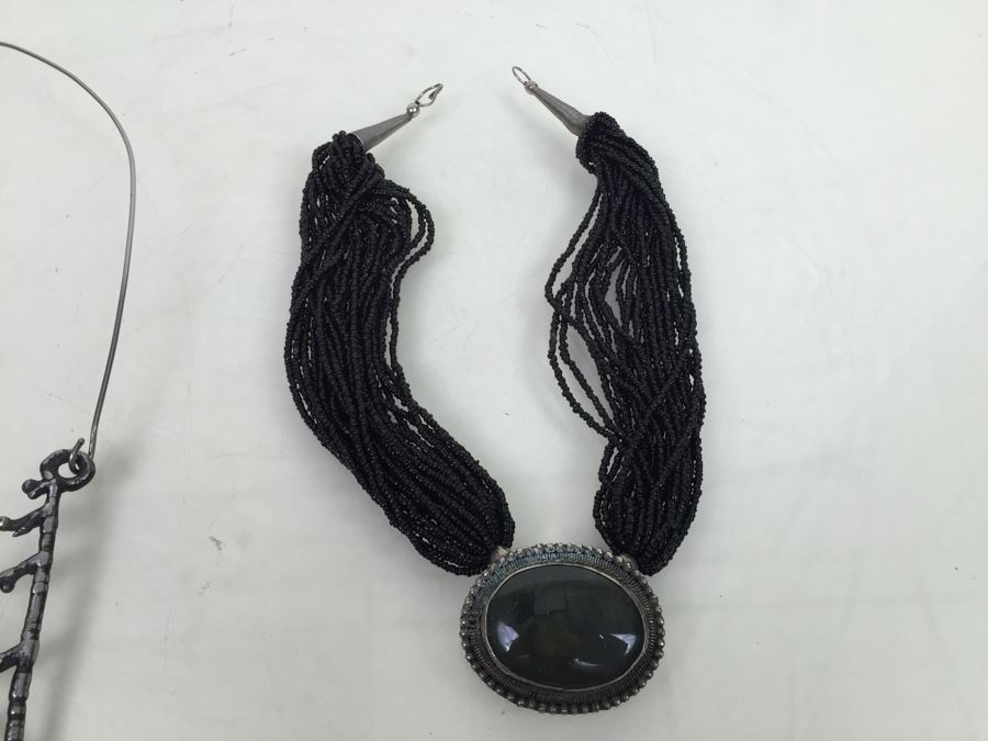 Pair Of Necklaces [Photo 5]