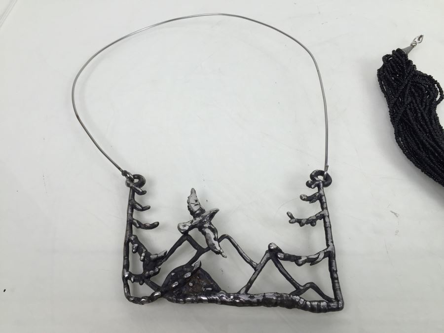 Pair Of Necklaces [Photo 7]