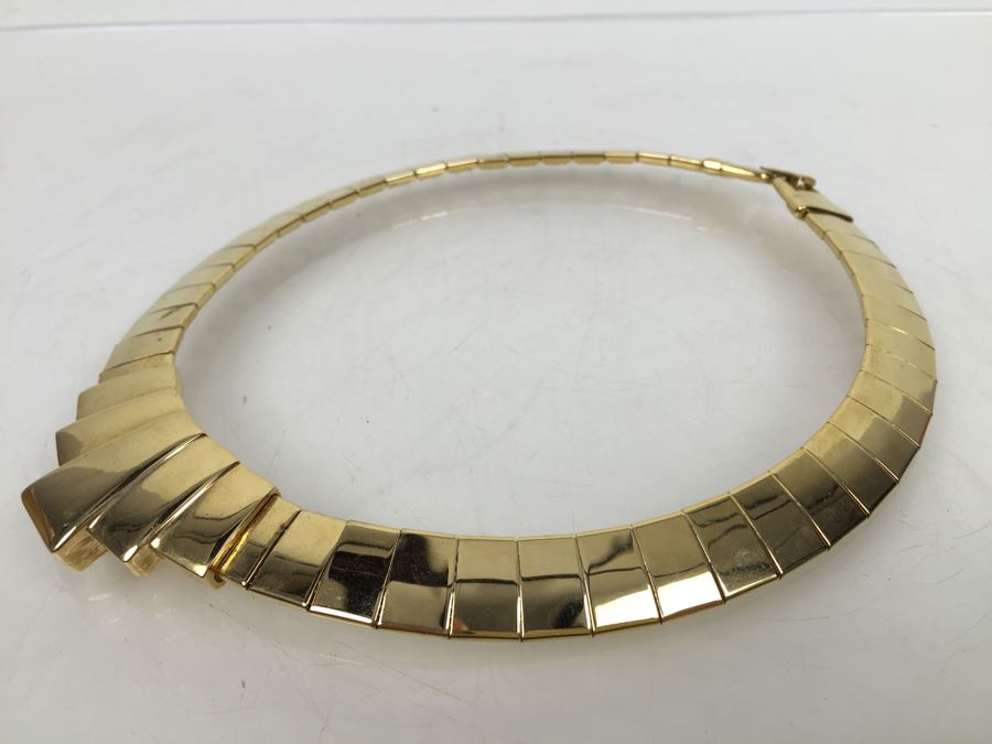 Gold Tone Napier Necklace [Photo 2]