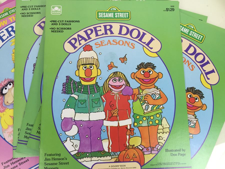 (9) SESAME STREET Paper Doll Books Golden Book Featuring Jim Henson's Sesame Street Muppets 'Seasons' And 'Follow That Bird The Movie' Vintage 1984 New [Photo 6]