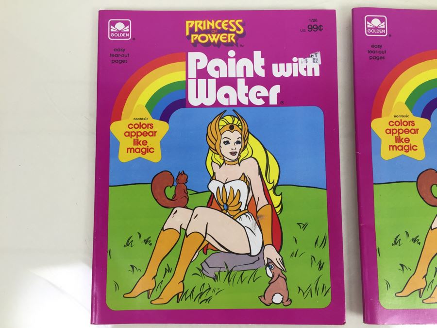 Pair Of Princess Of Power Paint With Water Books Golden Book Mattel Vintage 1985 [Photo 2]