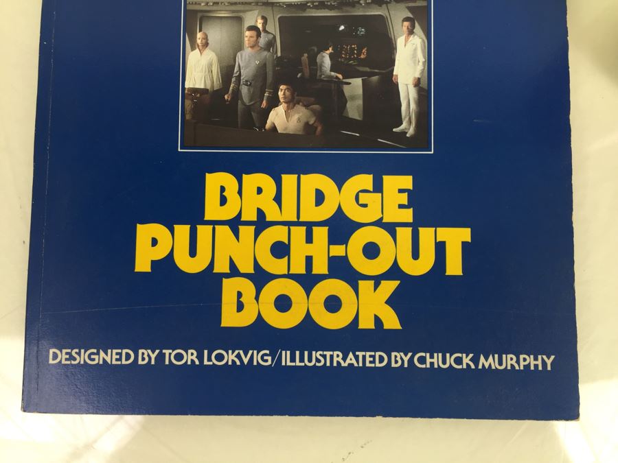 STAR TREK The Motion Picture The U.S.S. Enterprise Bridge Punch-Out Book First Edition First Wanderer ISBN 0-671-95544-6 Vintage 1979 [Photo 4]