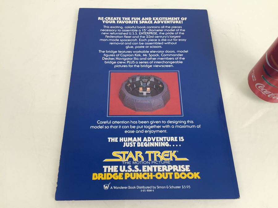 STAR TREK The Motion Picture The U.S.S. Enterprise Bridge Punch-Out Book First Edition First Wanderer ISBN 0-671-95544-6 Vintage 1979 [Photo 6]