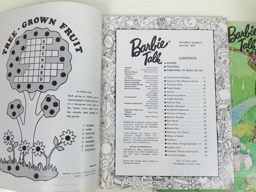 Pair Of Vintage Barbie Talk Magazines June/July 1972 And April 1972  [Photo 9]