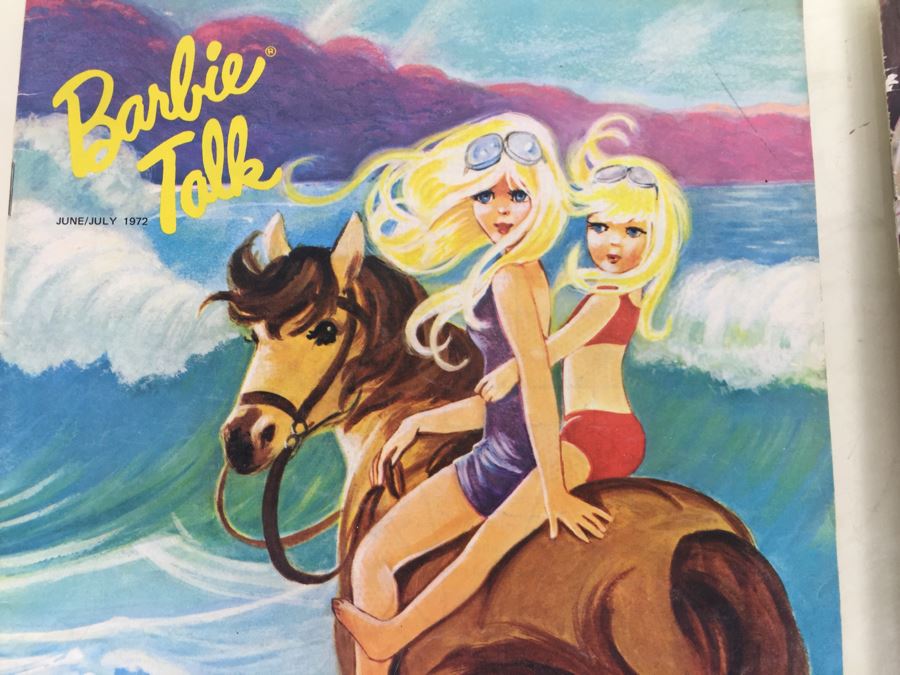 Pair Of Vintage Barbie Talk Magazines June/July 1972 And April 1972  [Photo 4]