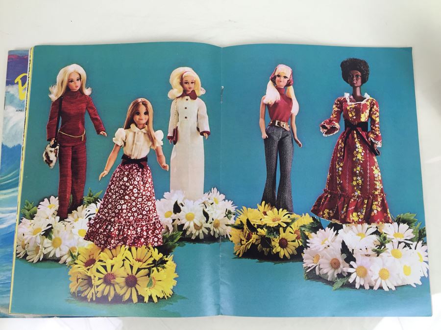 Pair Of Vintage Barbie Talk Magazines June/July 1972 And April 1972  [Photo 3]