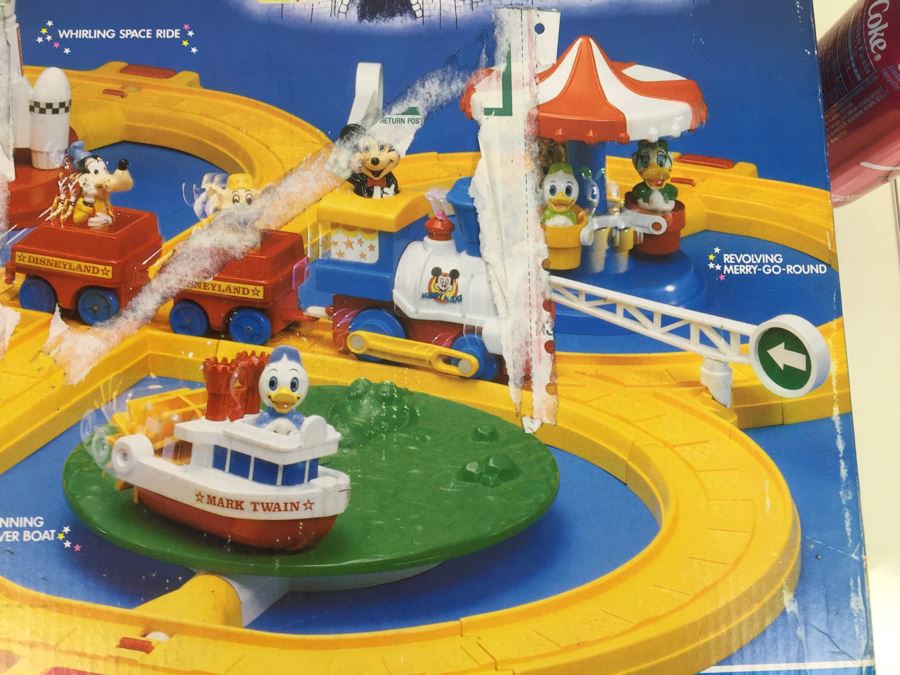 Disneyland Play Set Battery Operated Disneyland Train Starts Futureland, Fantasyland, And Adventureland In Motion SEARS 44093 New In Box [Photo 8]