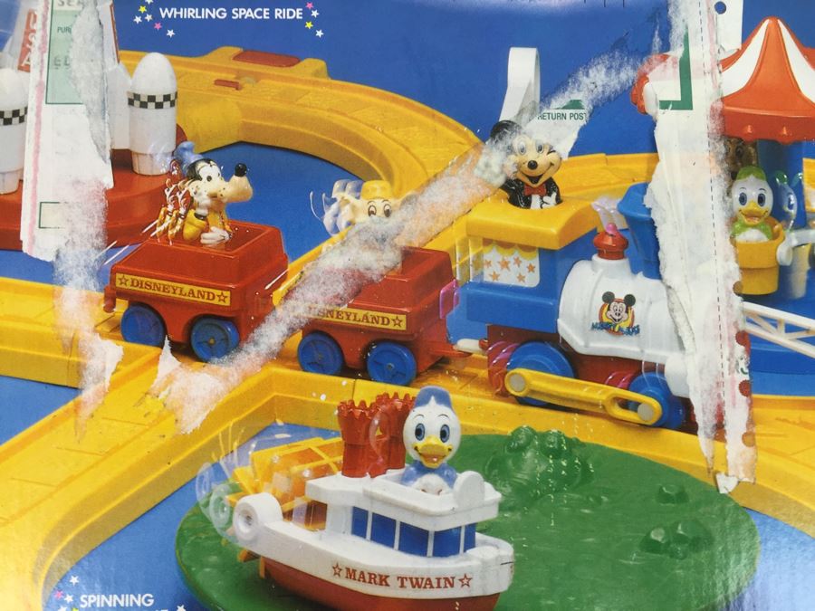 Disneyland Play Set Battery Operated Disneyland Train Starts Futureland, Fantasyland, And Adventureland In Motion SEARS 44093 New In Box [Photo 10]