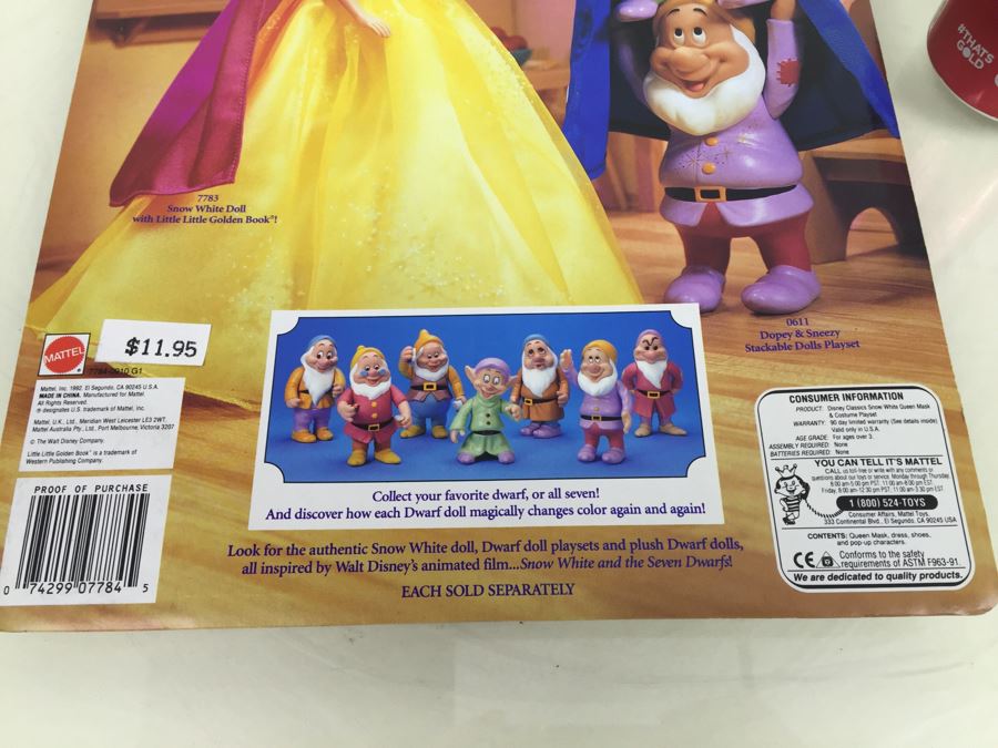 Walt Disney's Snow White And The Seven Dwarfs The Queen & Costume Playset New On Card Mattel 7784 Vintage 1992 [Photo 9]