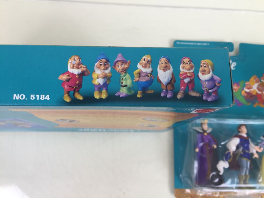 Walt Disney's Snow White And The Seven Dwarfs 'The Seven Dwarfs' Mattel 5184 +'Snow White, Queen & Prince' 5364 Mattel Vintage New In Box [Photo 9]