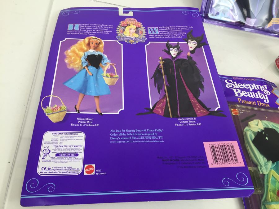 Pair Of Disney Classics Sleeping Beauty Maleficent Mask & Costume Playset Mattel 4613 Plus Sleeping Beauty Peasant Dress Mattel 4614 New In Packaging Vintage 1991 [Photo 9]