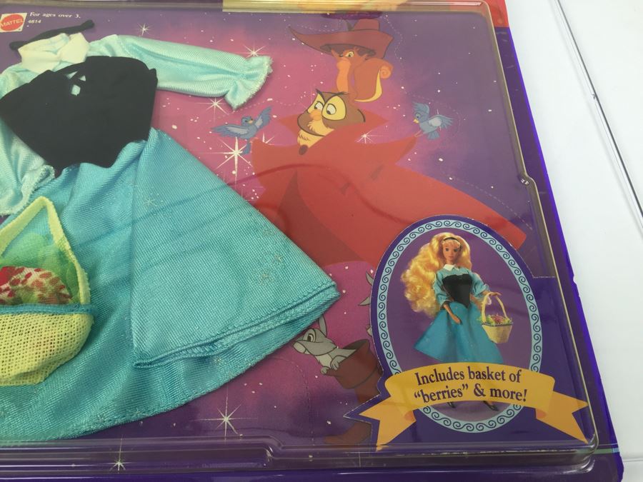 Pair Of Disney Classics Sleeping Beauty Maleficent Mask & Costume Playset Mattel 4613 Plus Sleeping Beauty Peasant Dress Mattel 4614 New In Packaging Vintage 1991 [Photo 12]