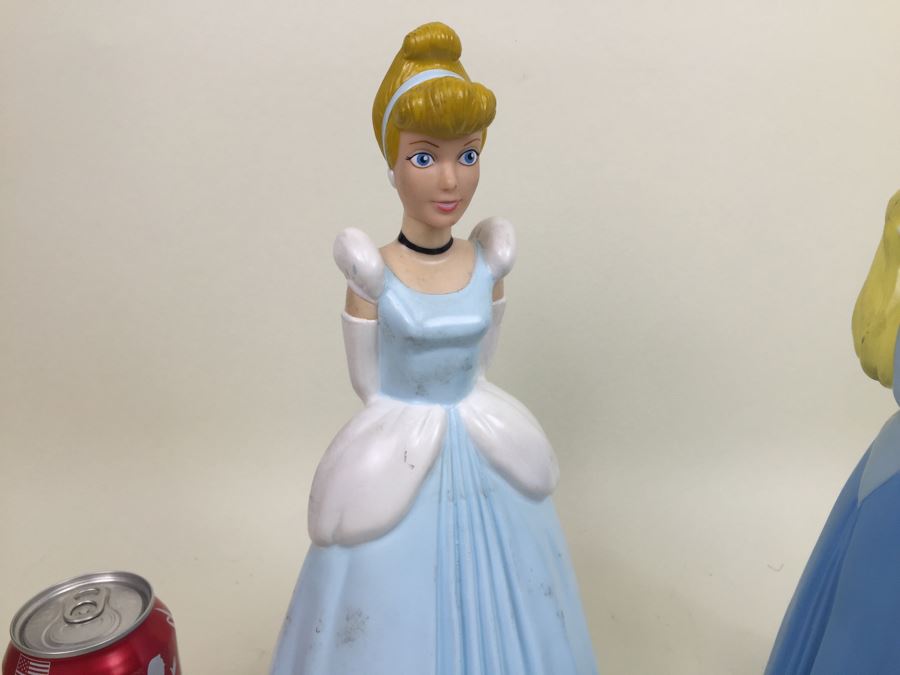 Walt Disney's Snow White And The Seven Dwarfs Snow White Bank + Cinderella Bank + Pair Of Snow White And The Seven Dwarfs Deluxe Paper Doll Golden Books New Old Stock [Photo 6]