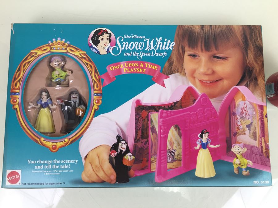 Walt Disney's Snow White And The Seven Dwarfs Once Upon A Time Playset Mattel 5130 Vintage