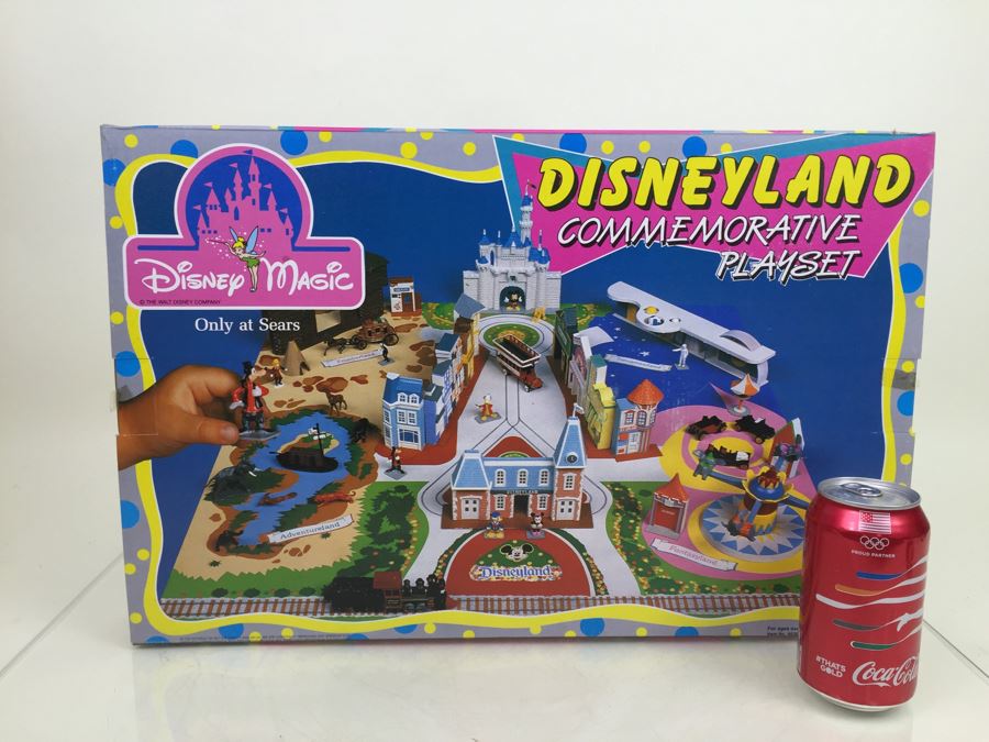 DISNEYLAND Commemorative Playset Disney Magic Only at SEARS Item No. 60309 New In Box [Photo 11]
