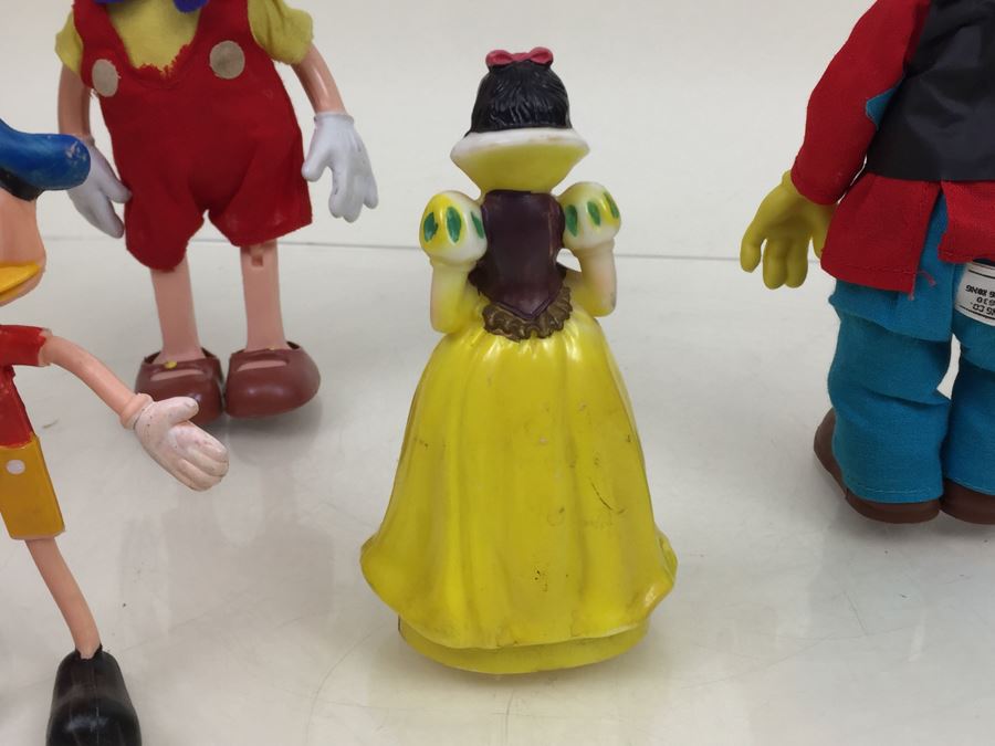Collection Of Walt Disney Vinyl Figurines Including Mickey Mouse, Minnie Mouse, Donald Duck, Pinocchio [Photo 27]