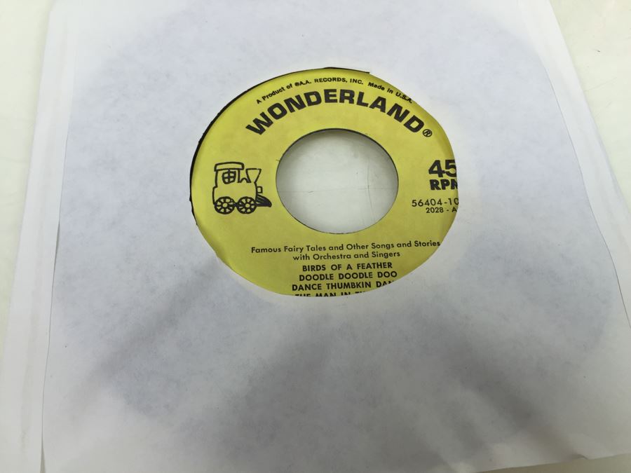 Winnie The Pooh And Tigger, Too 45 RPM Record Carrying Case With (5) 45RPM Records New Old Stock [Photo 17]