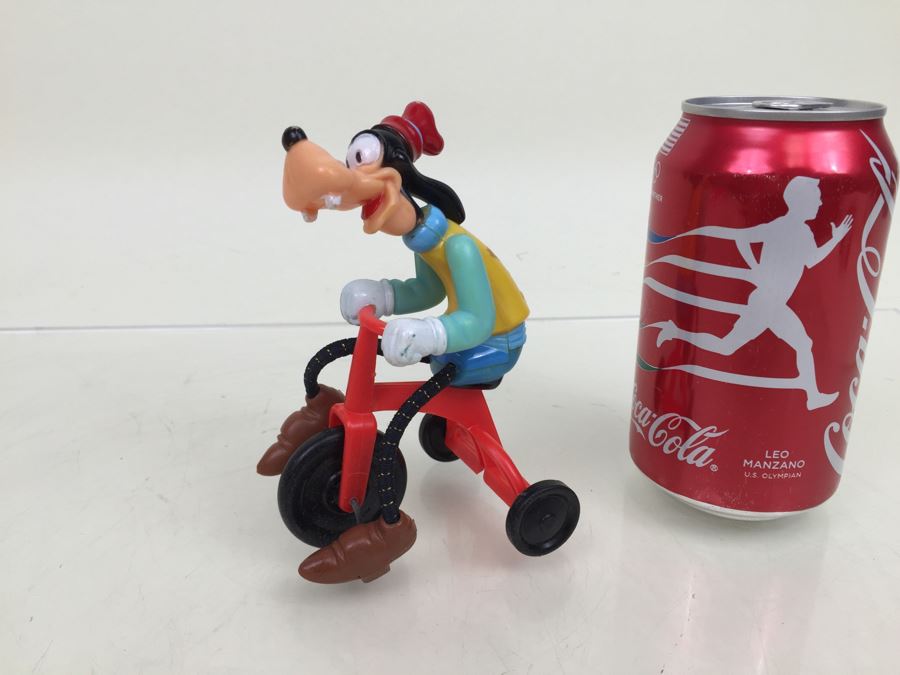 Vintage 1977 Gabriel Plastic Disney Goofy on Tricycle Toy 5' Tall [Photo 4]