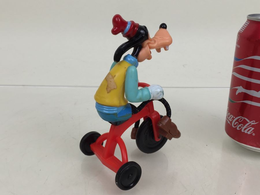 Vintage 1977 Gabriel Plastic Disney Goofy on Tricycle Toy 5' Tall [Photo 2]