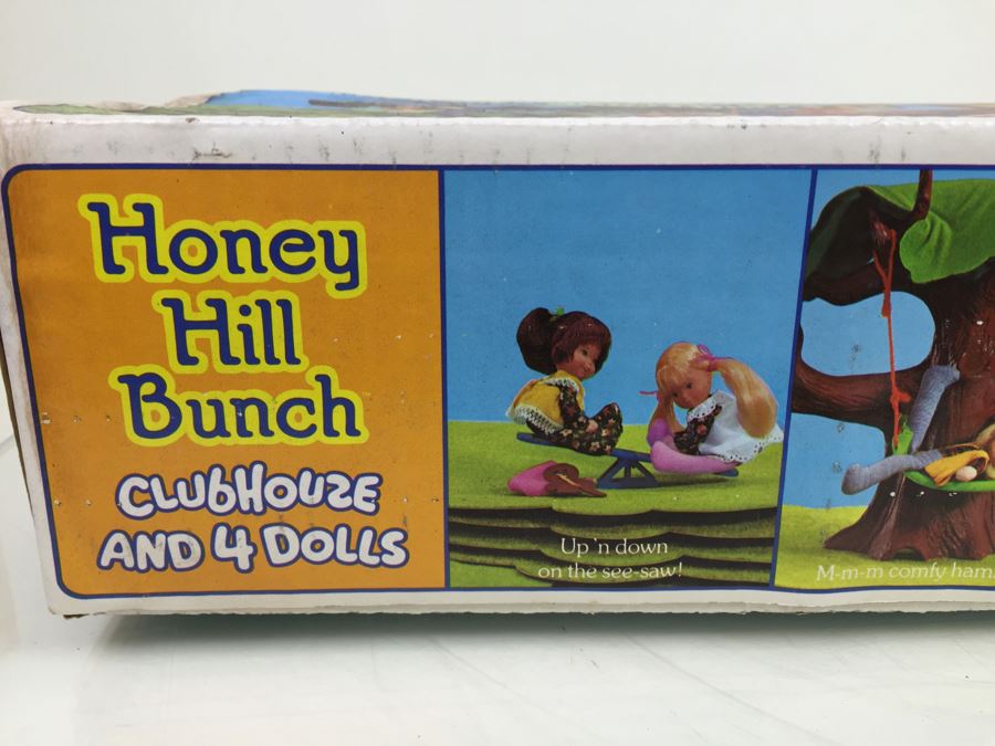 Honey Hill Bunch Clubhouse And 4 Dolls Mattel 9373 New In Box [Photo 7]