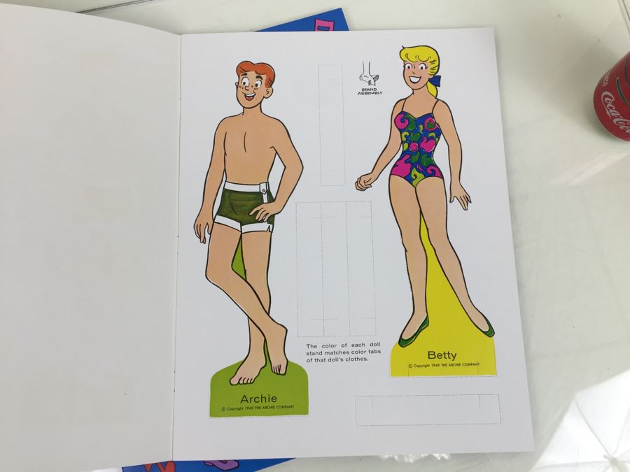 (2) The Archies Paper Doll Books Whitman New Old Stock Vintage 1987 [Photo 3]