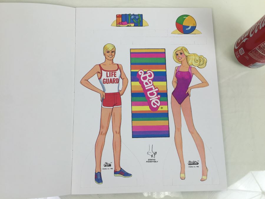 Sunsational Malibu Barbie Paper Doll Book Mattel New Old Stock Vintage 1983 [Photo 3]