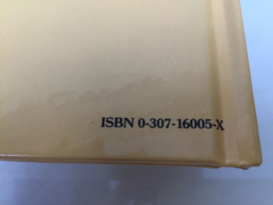 (6) Rainbow Brite Hardcover Books New Old Stock A Golden Book Vintage 1984 [Photo 17]