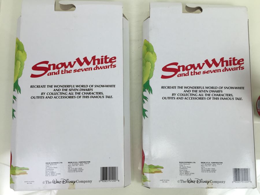 Pair Of Disney Snow White And The Seven Dwarfs Outfits And Accessories 11 1/2' Doll New In Box Vintage The Walt Disney Company Bikin [Photo 6]