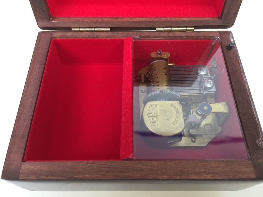 The Walt Disney Company MAPSA Music Box Under The Sea The American Music Box Company The Little Mermaid [Photo 11]