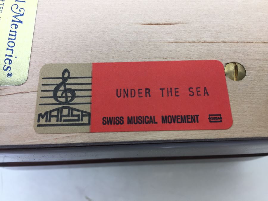 The Walt Disney Company MAPSA Music Box Under The Sea The American Music Box Company The Little Mermaid [Photo 9]